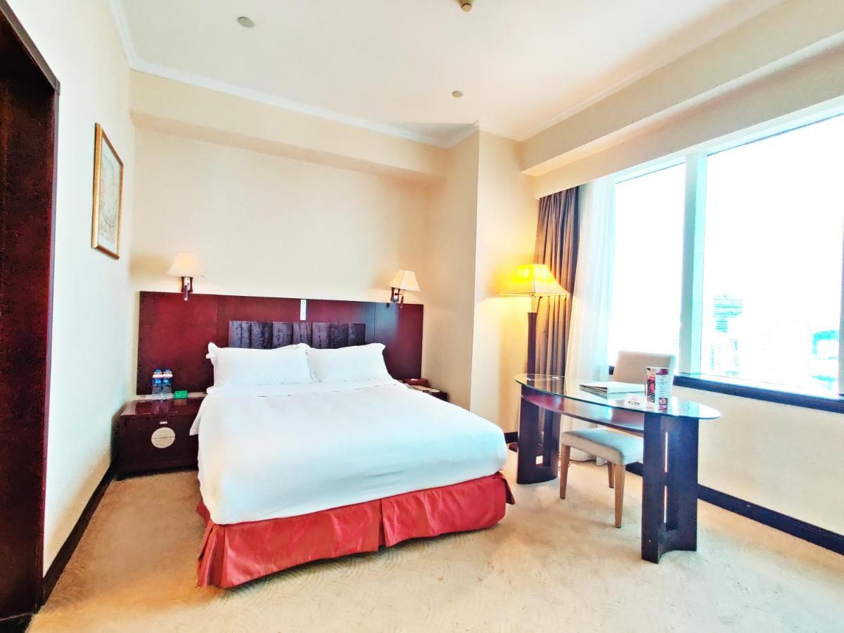 Majestic Hotel Guangzhou Exteriör bild